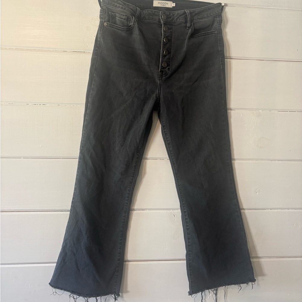 Trendy Black Flare Jeans with Frayed Hem